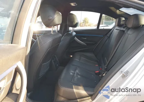 2017 BMW 330I xDrive z USA, uszkodzony, nr VIN WBA8D9G35HNU61959